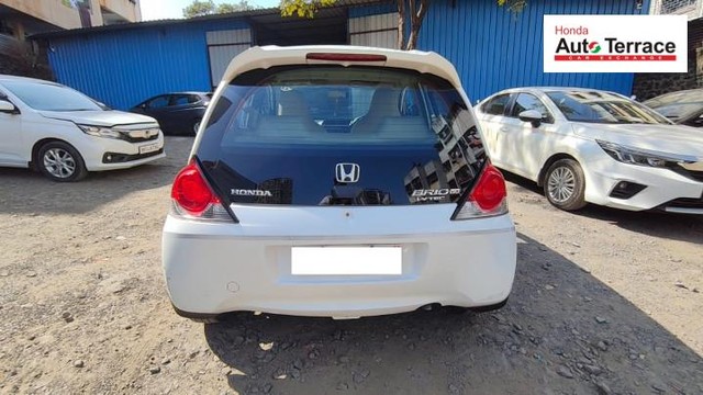 Second-hand 2017 Honda Brio VX AT for sale in Pune-10
