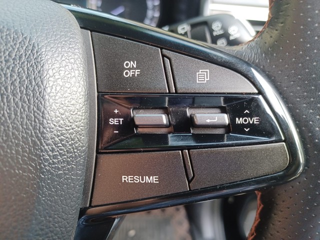 Second-hand 2021 Mahindra Alturas G4 4X4 AT for sale in Mumbai-14