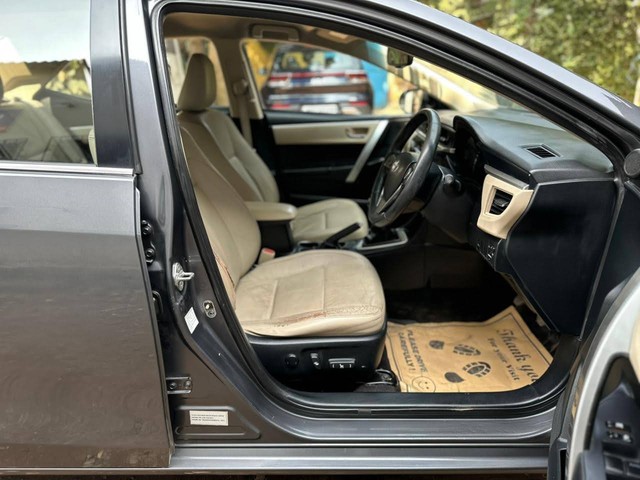 Second-hand 2016 Toyota Corolla Altis G MT for sale in Kolkata-6