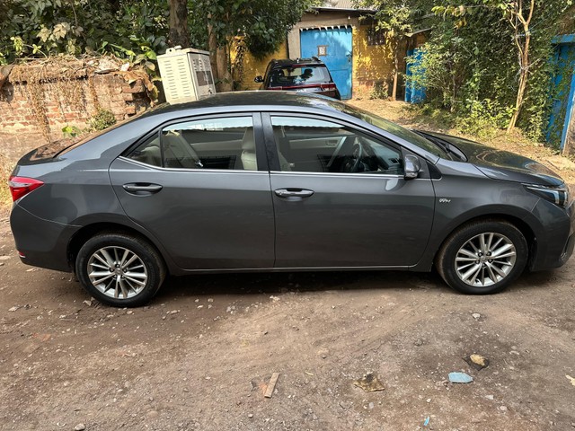 Second-hand 2016 Toyota Corolla Altis G MT for sale in Kolkata-1