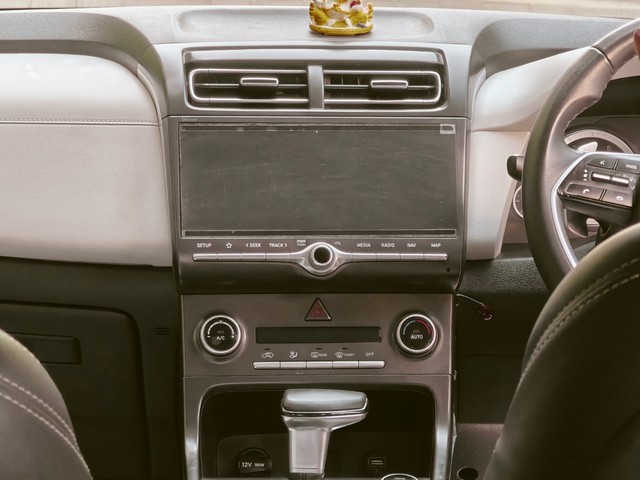 Second-hand 2023 Hyundai Creta SX IVT for sale in Mumbai-15