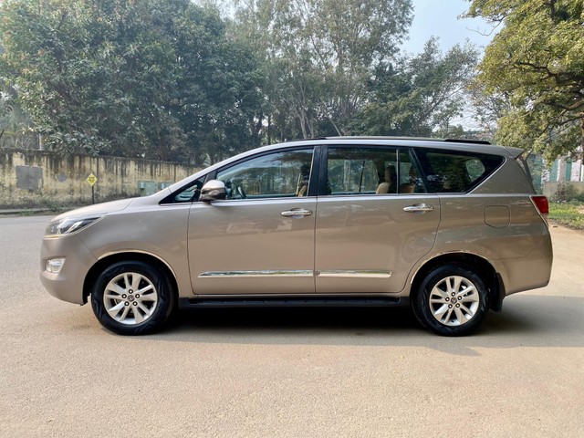 Second-hand 2019 Toyota Innova Crysta 2.4 GX MT BSIV for sale in New Delhi-3