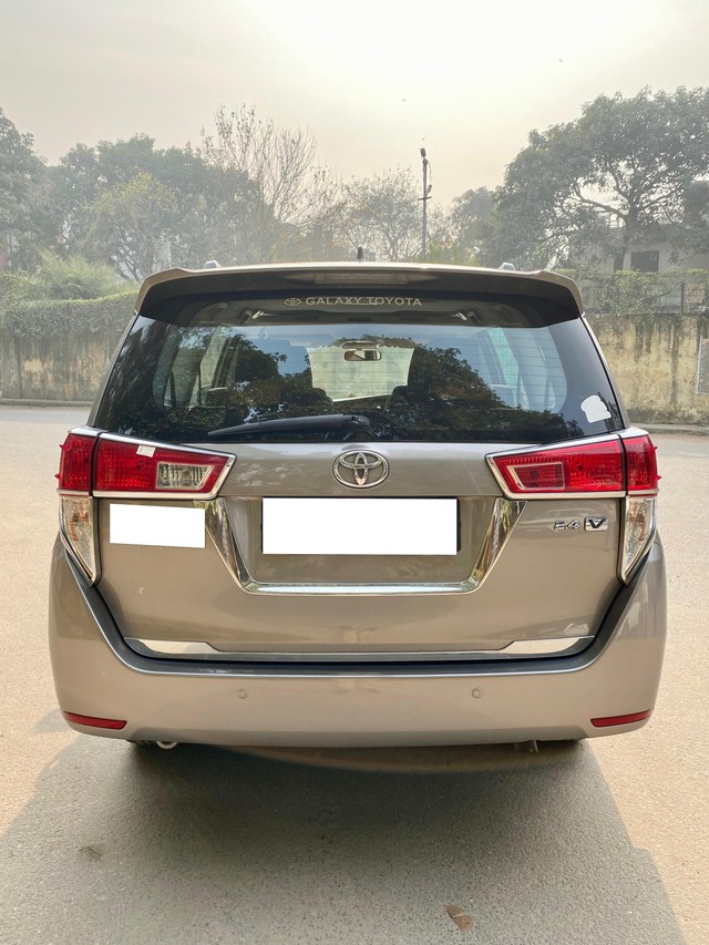Second-hand 2019 Toyota Innova Crysta 2.4 GX MT BSIV for sale in New Delhi-2