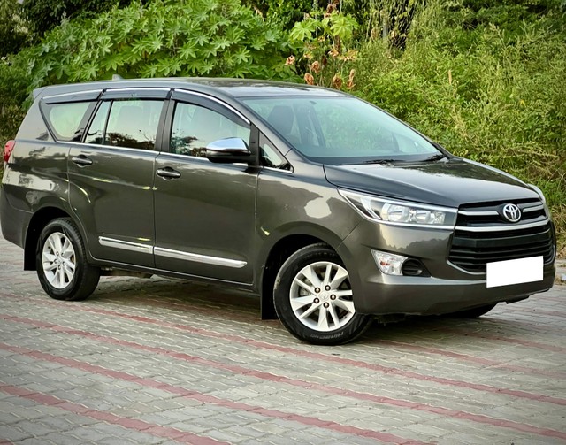 Second-hand 2020 Toyota Innova Crysta 2.4 G MT for sale in New Delhi-8