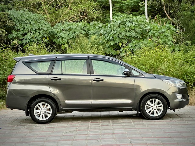 Second-hand 2020 Toyota Innova Crysta 2.4 G MT for sale in New Delhi-1