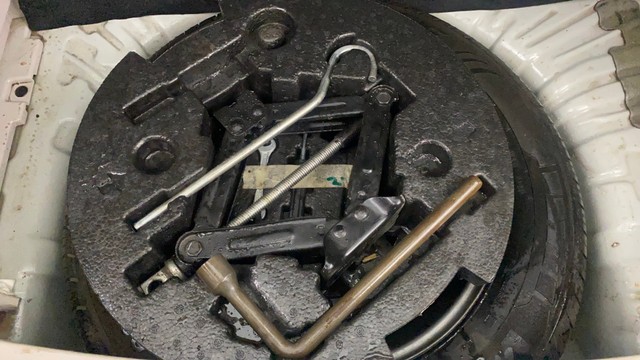 Second-hand 2021 Mahindra XUV300 W8 BSVI for sale in Bangalore-28