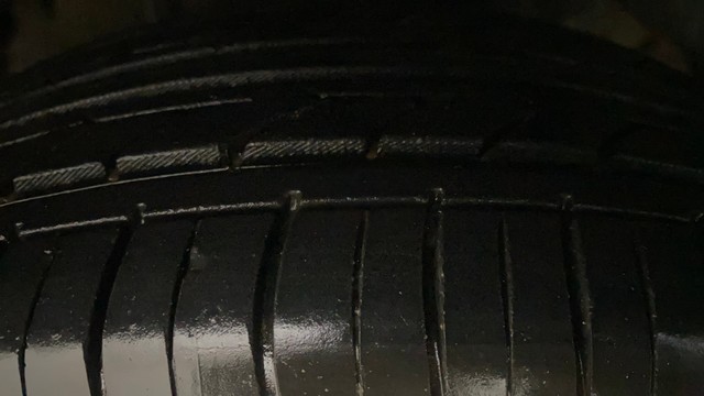 Second-hand 2021 Mahindra XUV300 W8 BSVI for sale in Bangalore-31