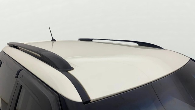 Second-hand 2021 Mahindra XUV300 W8 BSVI for sale in Bangalore-8