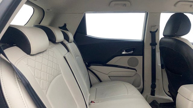 Second-hand 2021 Mahindra XUV300 W8 BSVI for sale in Bangalore-16