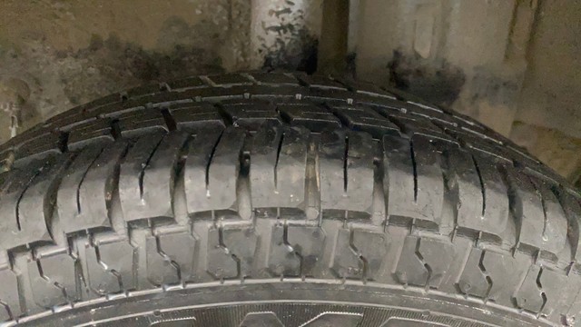 Second-hand 2013 Toyota Etios Liva GD for sale in Lucknow-7