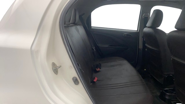 Second-hand 2013 Toyota Etios Liva GD for sale in Lucknow-3