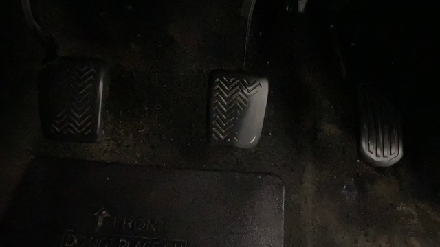 Second-hand 2013 Toyota Etios Liva GD for sale in Lucknow-24