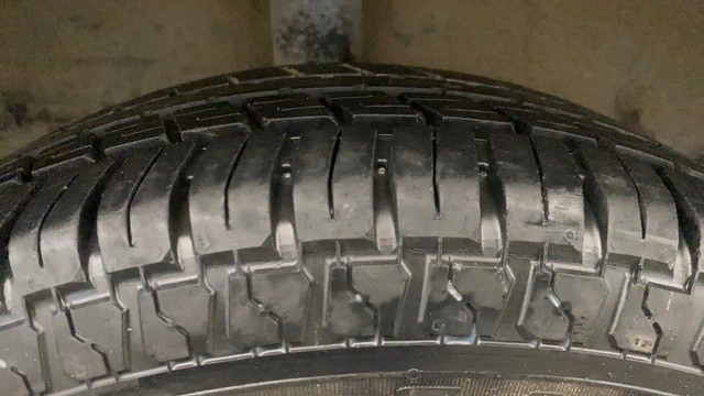 Second-hand 2013 Toyota Etios Liva GD for sale in Lucknow-5