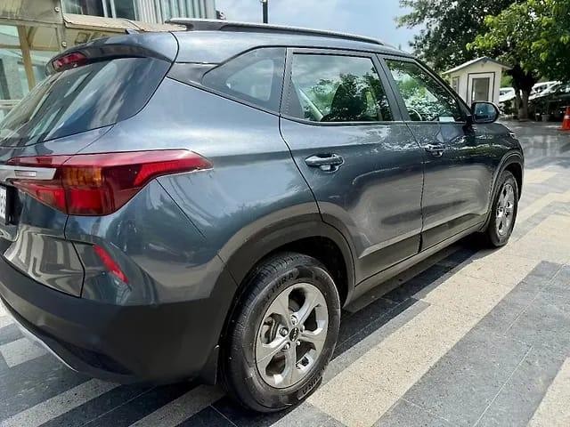 Second-hand 2022 Kia Seltos HTK G for sale in New Delhi-2