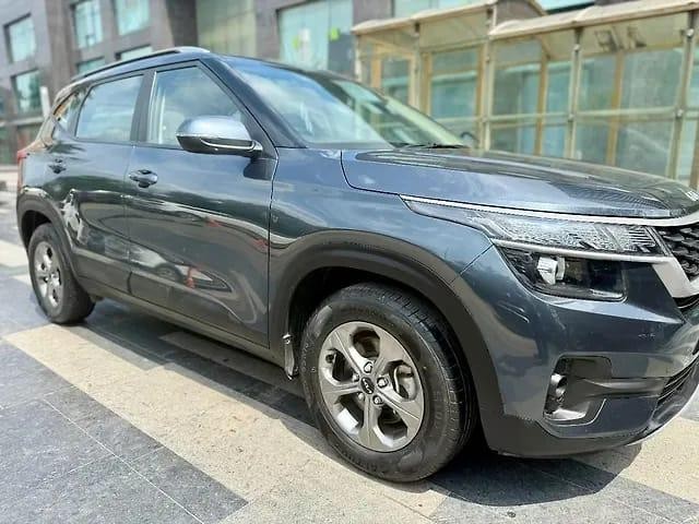 Second-hand 2022 Kia Seltos HTK G for sale in New Delhi-5