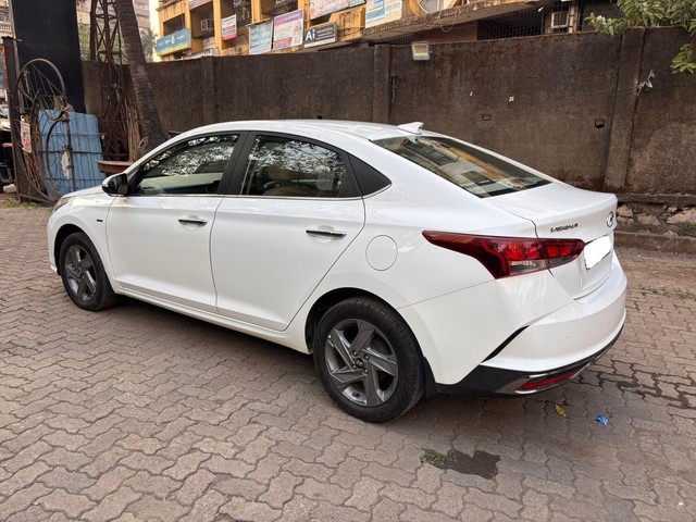 Second-hand 2020 Hyundai Verna SX IVT for sale in Mumbai-4