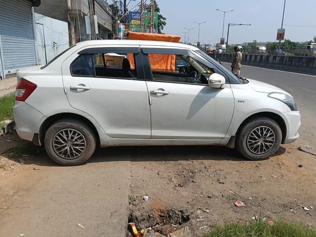 Second-hand 2016 Maruti Swift Dzire VXI Optional for sale in Kolkata-1
