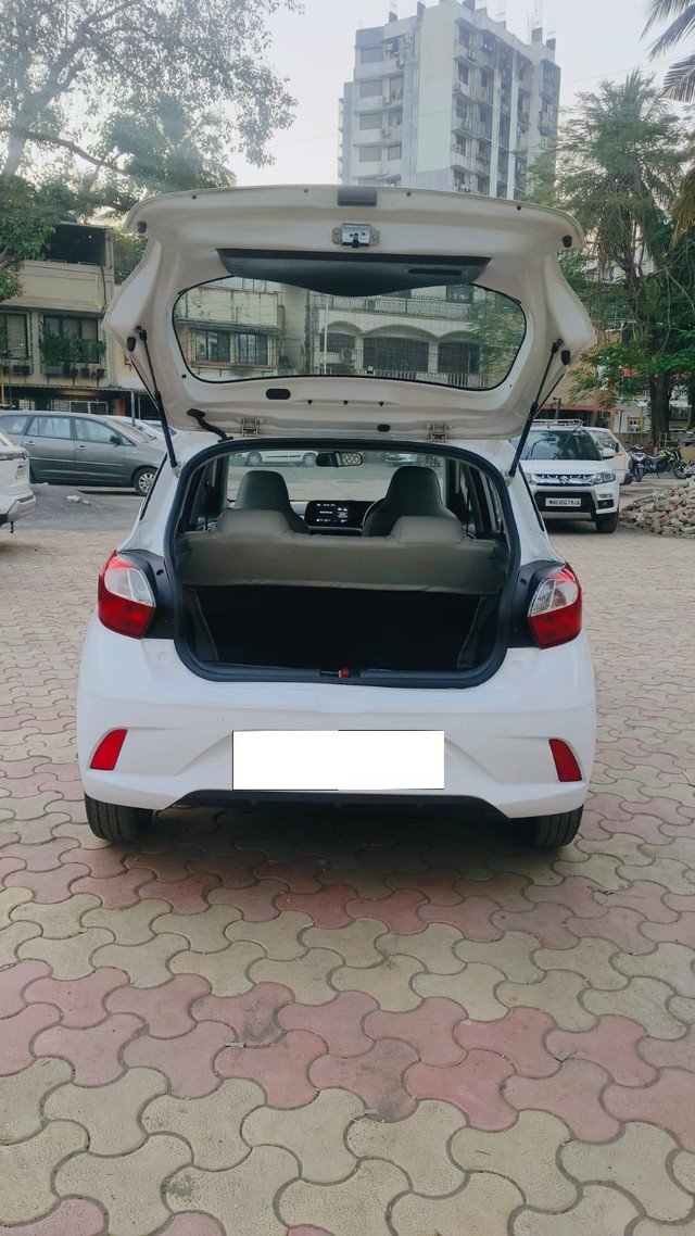 Second-hand 2019 Hyundai Grand i10 Nios AMT Sportz for sale in Mumbai-10