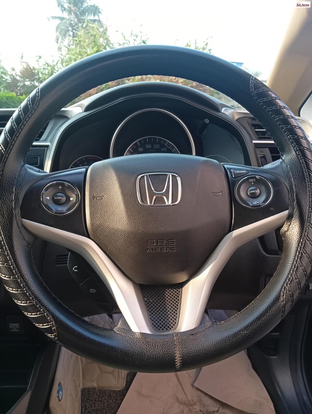 Second-hand 2021 Honda Jazz V CVT for sale in Kochi-10