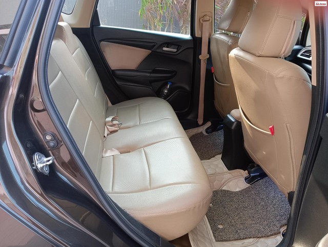 Second-hand 2021 Honda Jazz V CVT for sale in Kochi-6