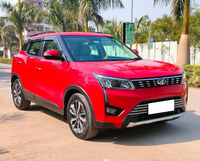 Second-hand 2020 Mahindra XUV300 W8 Option Diesel BSVI for sale in Nashik-15