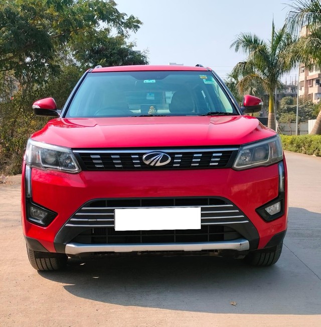 Second-hand 2020 Mahindra XUV300 W8 Option Diesel BSVI for sale in Nashik-5