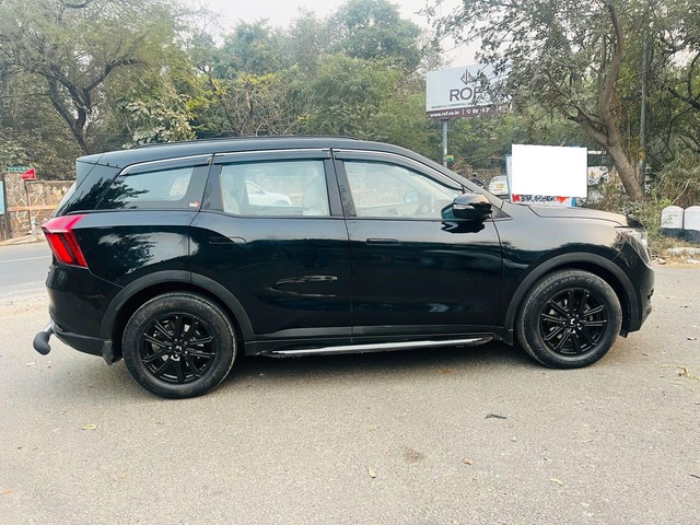Second-hand 2024 Mahindra XUV700 AX7L 7Str AT for sale in New Delhi-1