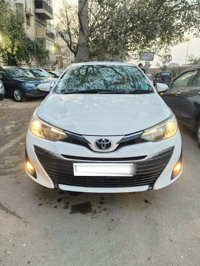 Second-hand 2018 Toyota Yaris VX CVT BSIV for sale in New Delhi-7