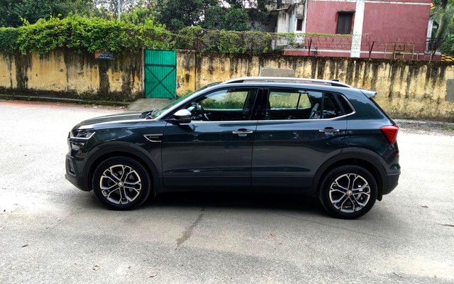 Second-hand 2022 Skoda Kushaq 1.5 TSI Style DSG for sale in New Delhi-2