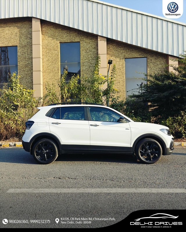 Second-hand 2024 Volkswagen Taigun 1.0 GT Line AT for sale in New Delhi-5