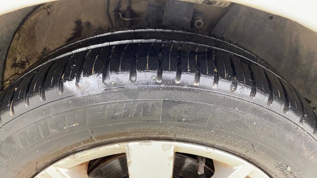 Second-hand 2013 Volkswagen Polo Petrol Highline 1.2L for sale in Ahmedabad-28