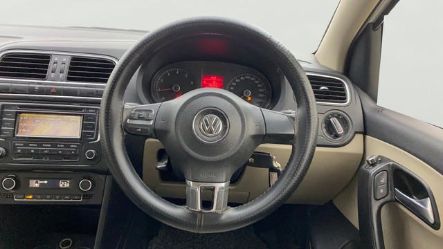 Second-hand 2013 Volkswagen Polo Petrol Highline 1.2L for sale in Ahmedabad-12