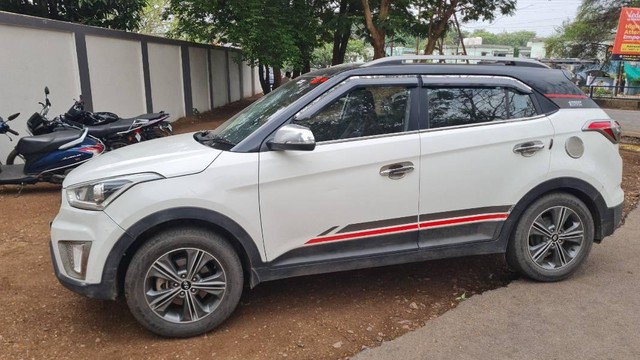 Second-hand 2016 Hyundai Creta 1.6 VTVT SX Plus Dual Tone for sale in Janjgir-Champa-2
