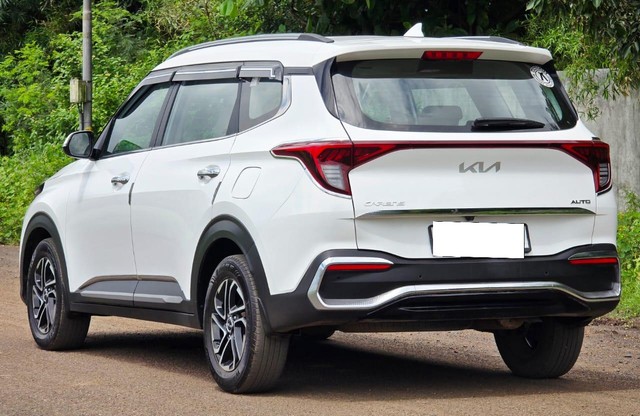 Second-hand 2022 Kia Carens Luxury Plus Diesel AT 6 STR BSVI for sale in Nashik-24