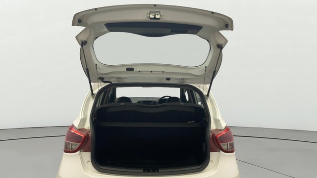 Second-hand 2018 Hyundai Grand i10 1.2 Kappa Sportz BSIV for sale in Kochi-20