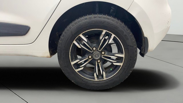 Second-hand 2018 Hyundai Grand i10 1.2 Kappa Sportz BSIV for sale in Kochi-26