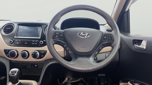 Second-hand 2018 Hyundai Grand i10 1.2 Kappa Sportz BSIV for sale in Kochi-12