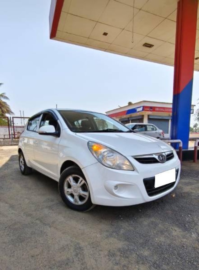 Second-hand 2012 Hyundai i20 1.2 Sportz for sale in Sangli-4