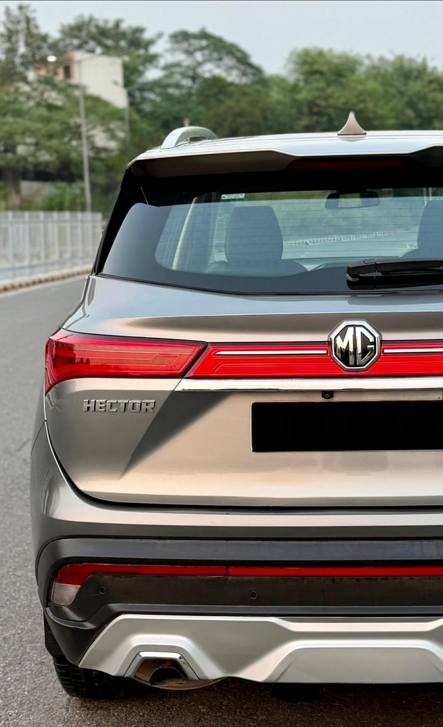 Second-hand 2020 MG Hector Sharp DCT for sale in New Delhi-3
