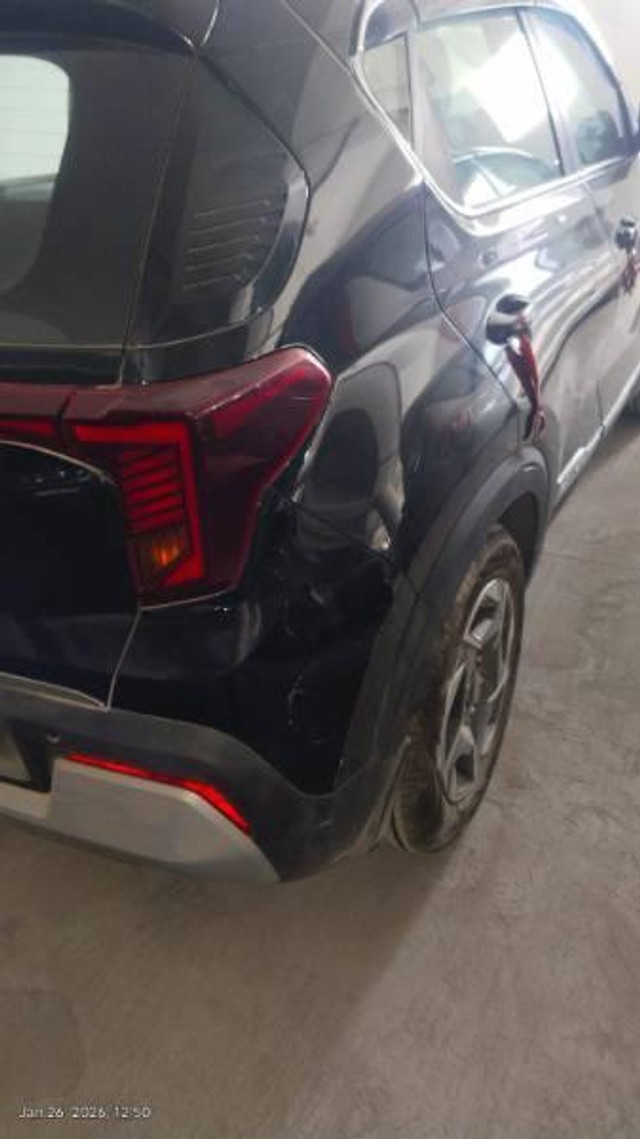 Second-hand 2024 Kia Sonet Gravity for sale in Kanpur-4