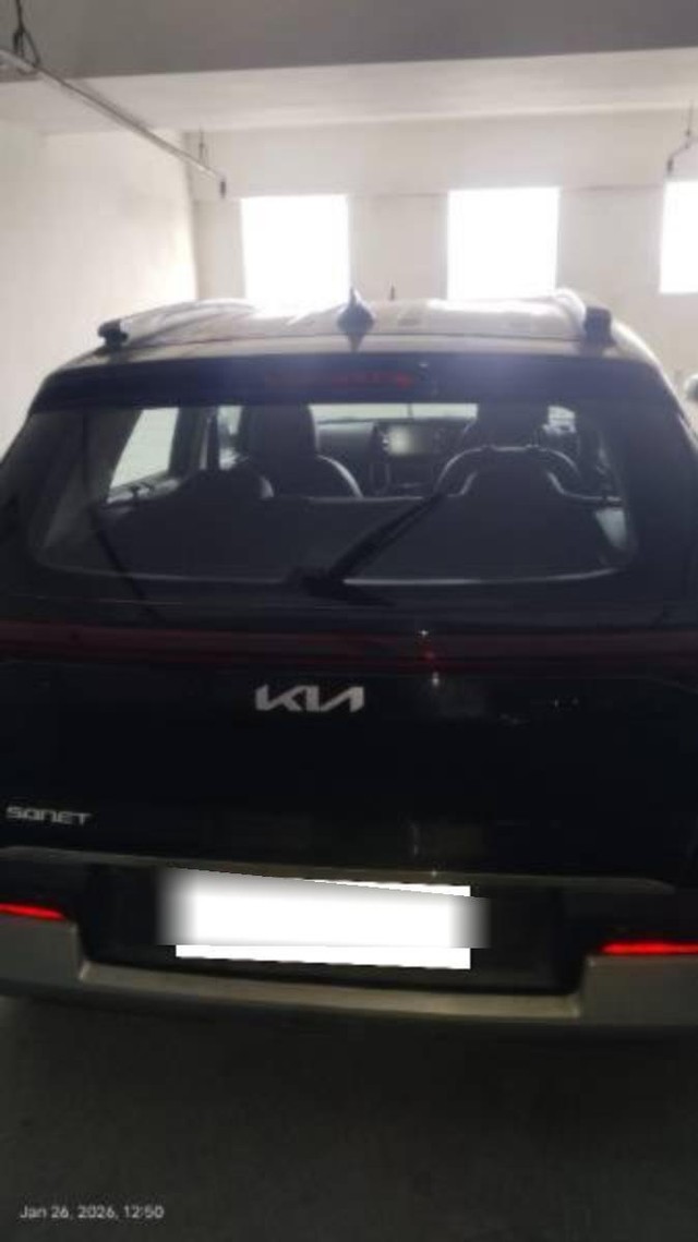 Second-hand 2024 Kia Sonet Gravity for sale in Kanpur-3