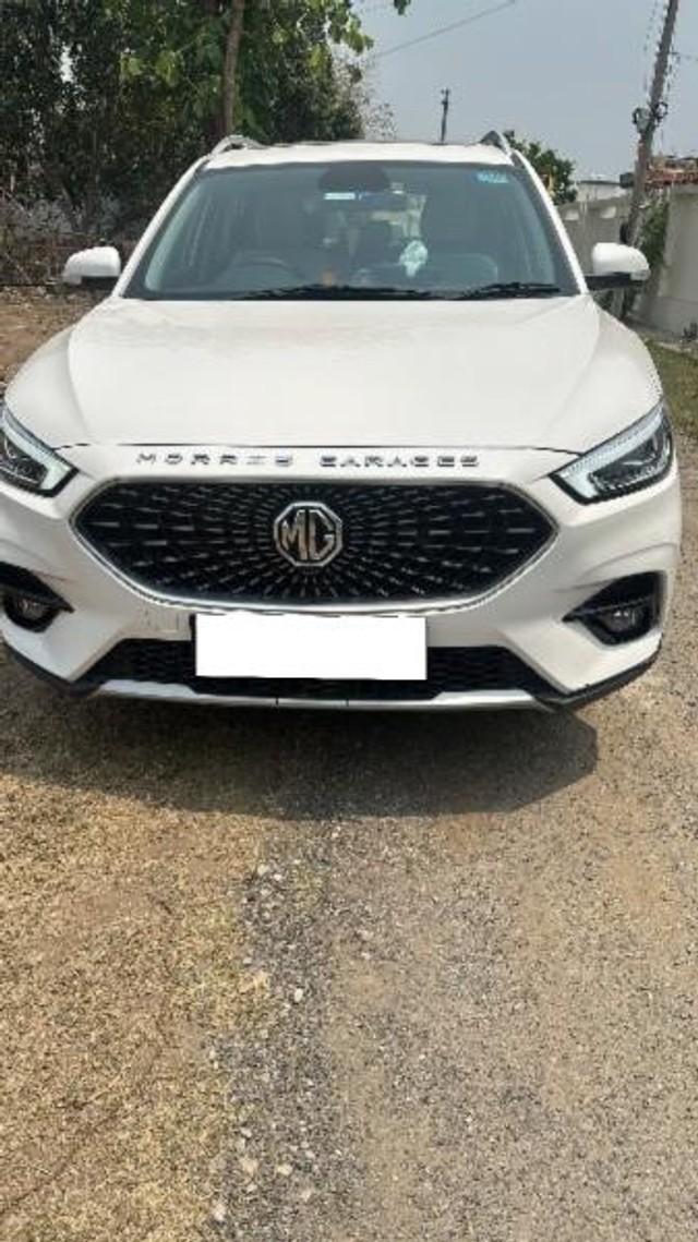 Second-hand 2024 MG Astor Select CVT for sale in Haldwani-5