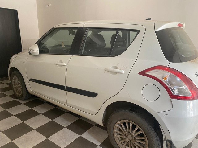 Second-hand 2012 Maruti Swift VXI for sale in Rajkot-2