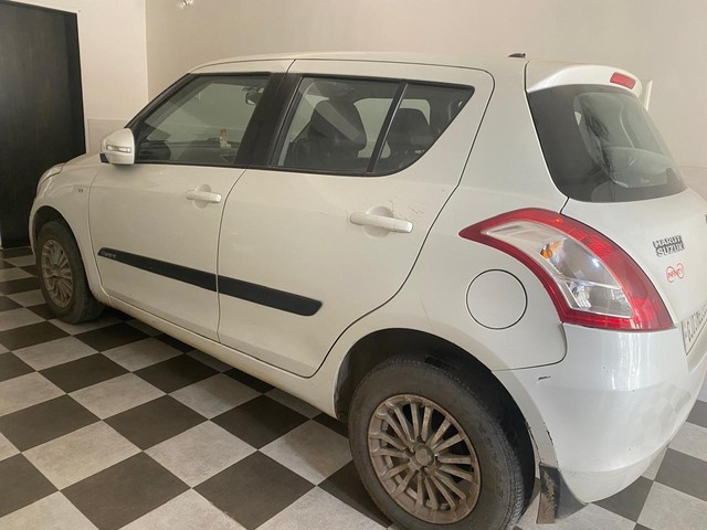 Second-hand 2012 Maruti Swift VXI for sale in Rajkot-3