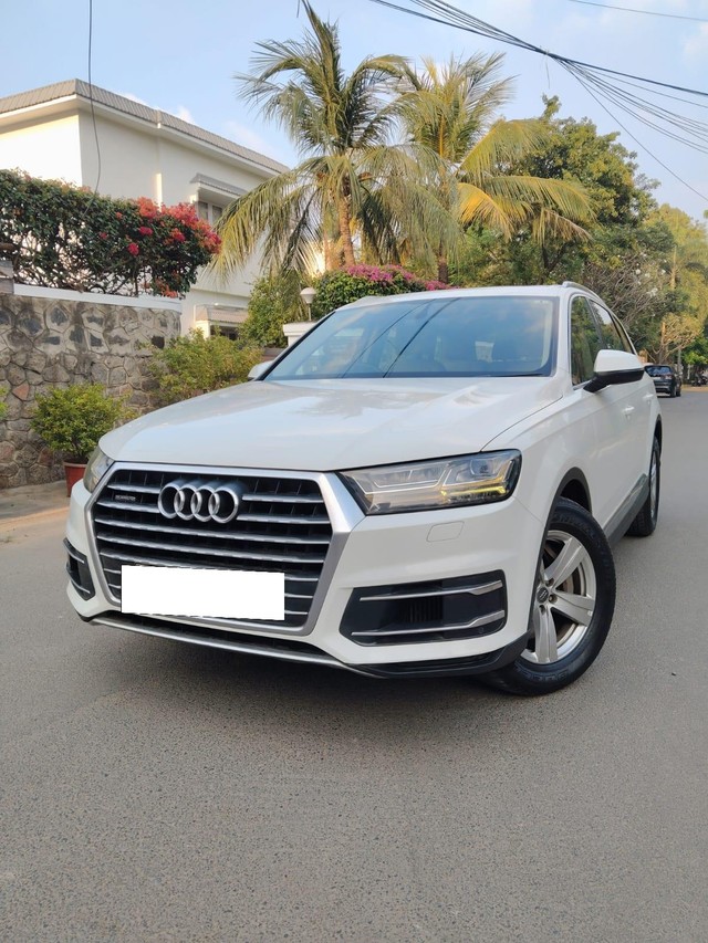 Second-hand 2017 Audi Q7 45 TDI Quattro Technology for sale in Chennai-9