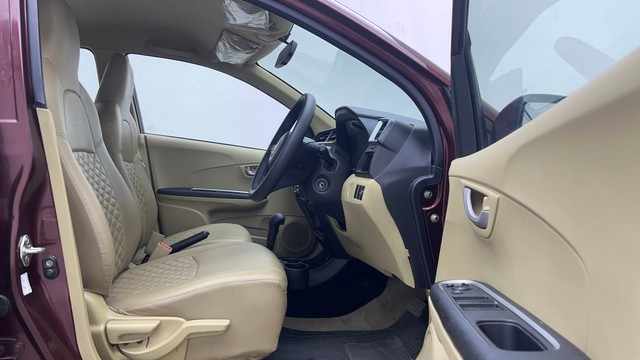 Second-hand 2017 Honda Amaze VX CVT i-VTEC for sale in Hyderabad-15