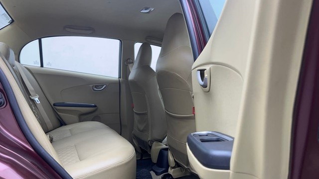 Second-hand 2017 Honda Amaze VX CVT i-VTEC for sale in Hyderabad-23