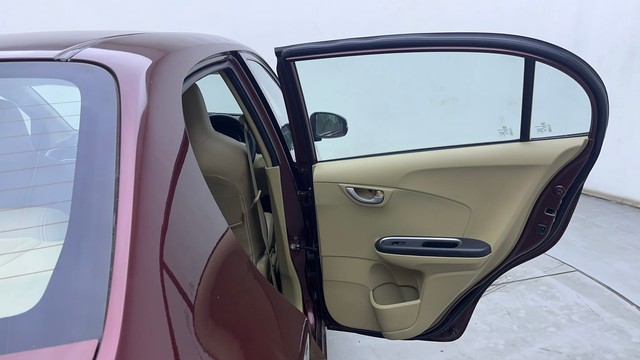 Second-hand 2017 Honda Amaze VX CVT i-VTEC for sale in Hyderabad-28