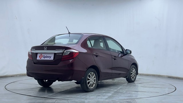 Second-hand 2017 Honda Amaze VX CVT i-VTEC for sale in Hyderabad-3