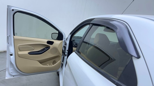 Second-hand 2019 Ford Aspire 1.2 Ti-VCT Titanium for sale in Hyderabad-39